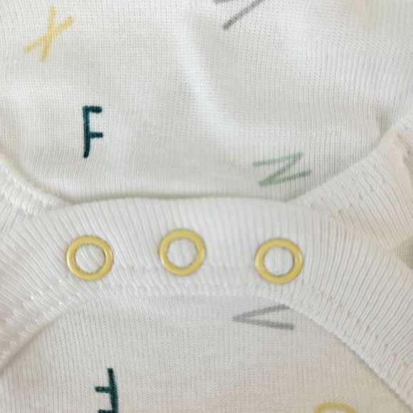 Cloud Island Cotton New Baby Infant Boy Girl Bodysuits 18 Months Set of 4 - Picture 4 of 7